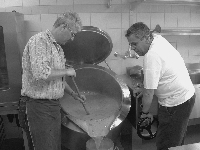 Suppenkche  Pius Niederer und Walter Camenzind